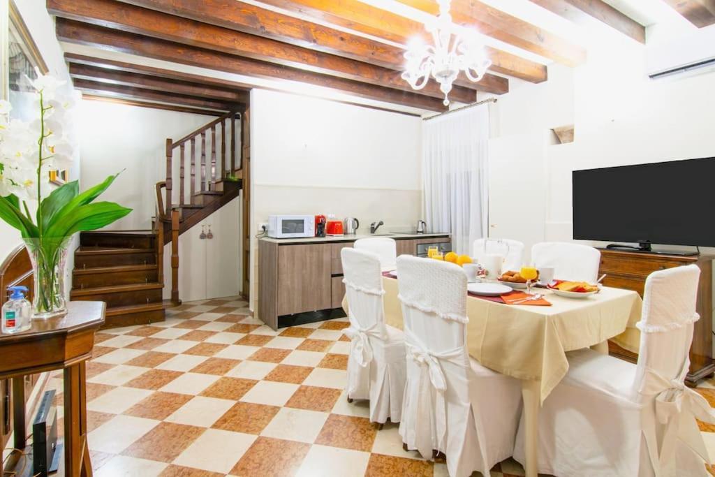 Alma - Rialto Bridge Appartement