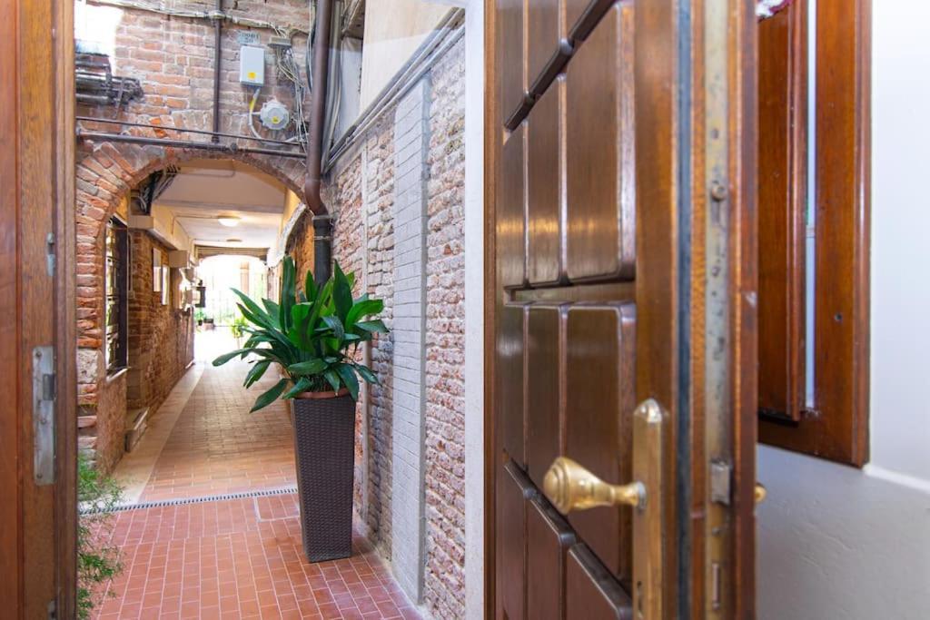 Alma - Rialto Bridge Appartement *